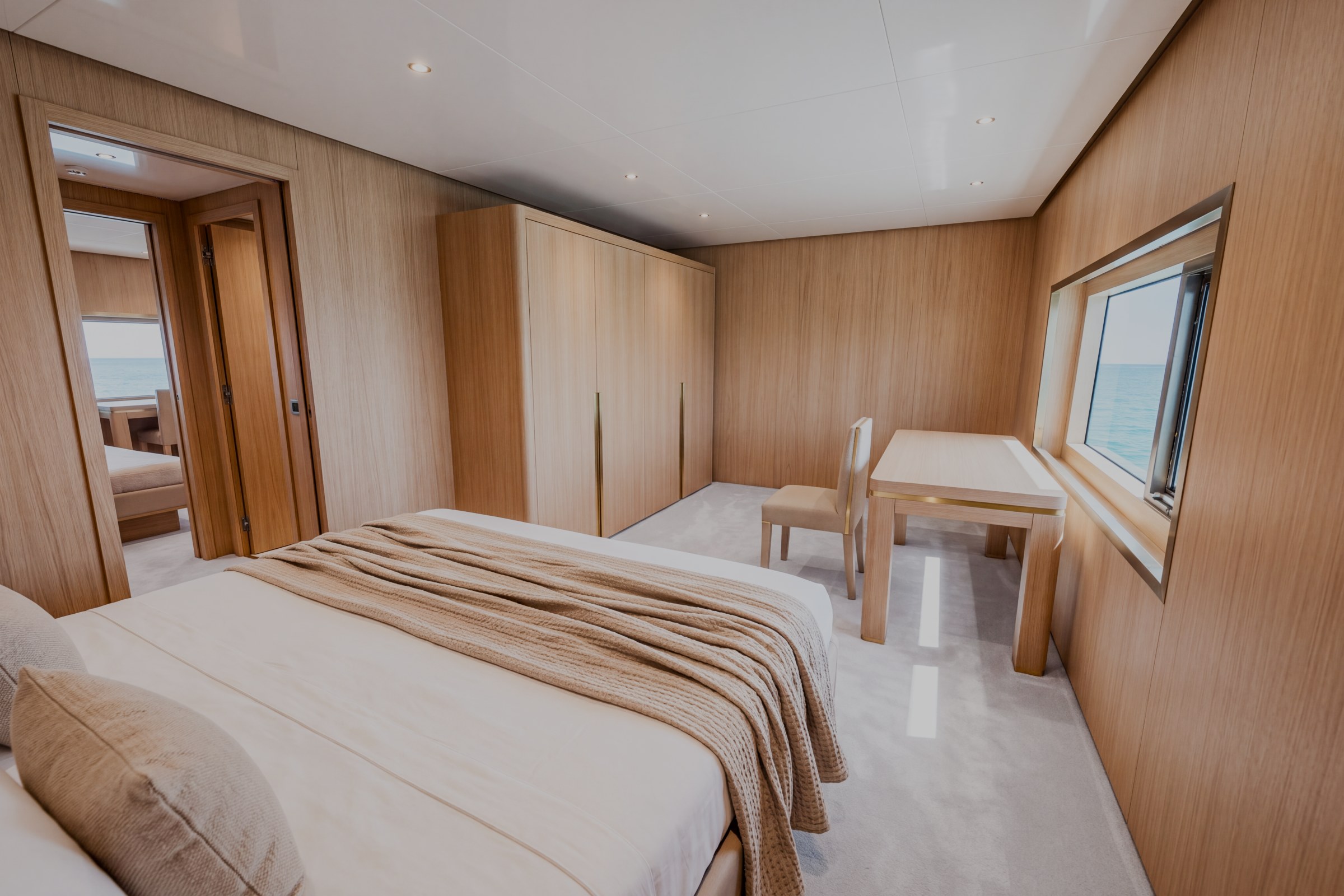 Guest cabin of the sample yacht with sleeping accommodation on the lower deck